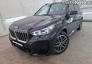 BMW X1 xDrive23i M Sport - 23