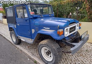 Toyota BJ 40 Toyota Land Cruiser bj40 7 lugsres