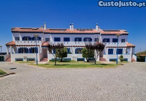 Moradia T3+2 com Garagem, Jardim e Sótão Aproveitado | Condomínio Fechado com Piscina   Vila Azul, São Francisco -Alcochete