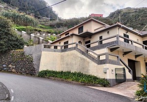 Casa / Villa T5 em Madeira de 136,00 m²