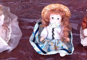 mini bonecas de porcelana antigas