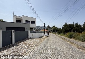 Moradia T4 Moderna Com Terrao E Garagem - So...