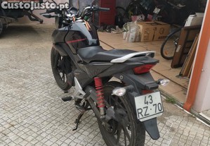 CB 125 F - 16