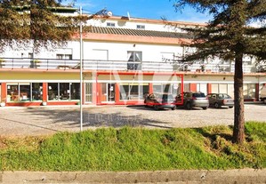 Loja Comercial c/ 100 m2 - Cabanelas, Vila Verde