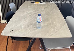 Mesa para Reunião/Jantar