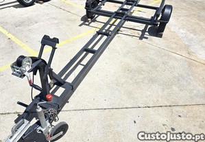 Atrelado para barco 480 impecável