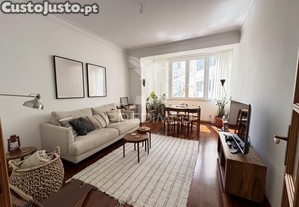 Apartamento t2 totalmente remodelado em alameda, lisboa