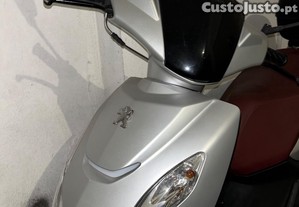 Peugeot Scooter
