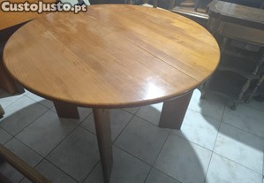 Mesa, cadeiras