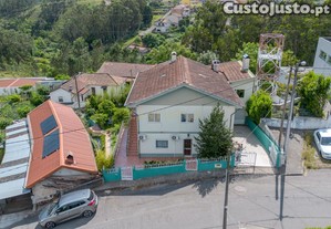 Moradia Bifamiliar T3+T3 em São Pedro da cova   Espaço, Tranquilidade e Conforto