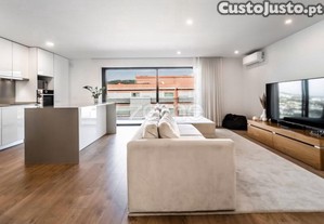 Apartamento T3 - ltimo Piso