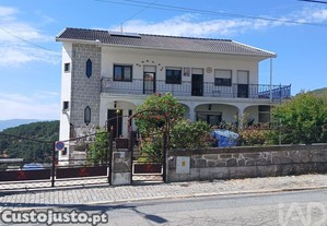 Prédio T6 em Covilhã e Canhoso de 308,00 m²