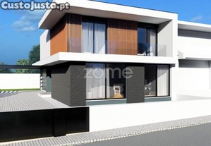 Moradia T4 Em Palmeira - Braga