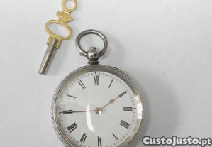 relógio de bolso antigo para senhora, em prata 0,935, com contraste suíço. Por volta de 1880.