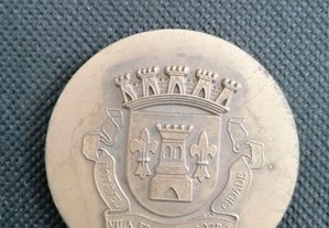 Medalha medalhão em metal com gravação à Notável Cidade de Vila Franca Xira relativas ao Peso Morto
