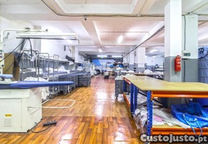 Loja/ Armazém Para Comércio E Pequena Industria...