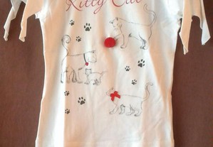 T-shirt com gatinhos