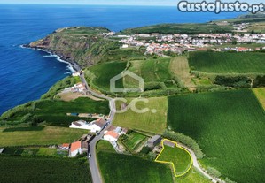 Terreno com construção - fenais ajuda - ribeira grande