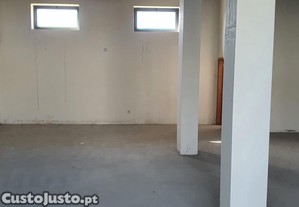 Loja comercial - Centro de Freamunde