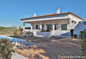 Excelente Quinta com Moradia T4 e piscina em Brotas, Mora- Évora