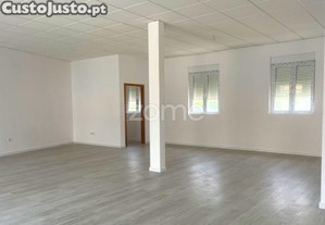 Loja Para Comercio Ou Servios Em Ponte Da Barca