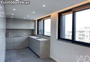 Apartamento T3 em Mafamude e Vilar do Paraíso de 155,00 m²