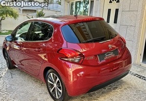 Peugeot 208 Allure 2017 teto panormico  - 17