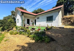 A Quinta do Ribeiral tão perto do rio Douro é uma varanda para Loivos da Ribeira em Baião, Porto