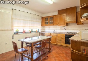 Apartamento T4 - Quinta Pires Marques