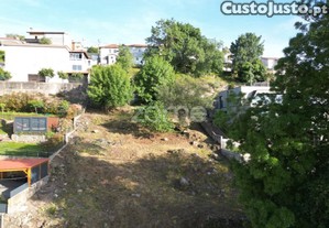Terreno Urbano Burgães