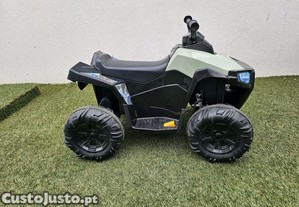 Quad boxer 12V para crian�as em bom estado
