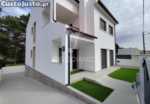 Moradia nova t4 com garagem pinhal conde da cunha