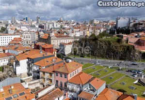Prédio Com 5 Apartamentos Para Habitação Na Sé,...