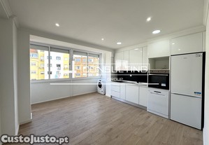 Apartamento T3 Em Águas Livres,Amadora
