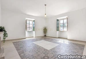 Apartamento T2+1 Com 2 Logradouros No Corao De Borba