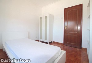 Quarto Na Zona De Celas