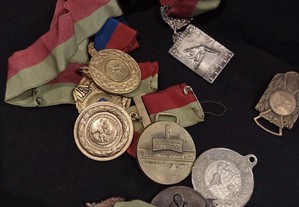 Medalhas Desportivas várias 11 unidades ver fotos