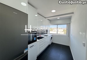 Apartamento T2 Em Falagueira- Nova,Amadora