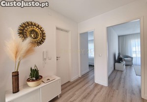 Apartamento T2 Renovado em Fão, com Vista e Localização Privilegiada