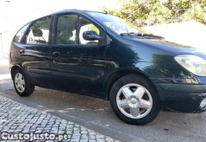 Renault Scénic Megane - 03