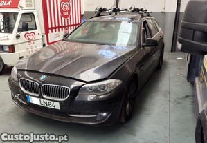 BMW 520 Cx Automática / Pele