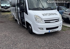 Minibus Iveco 70c17  31pax