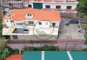 Moradia T3 com Oficina