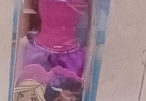 Barbie "nova na caixa"