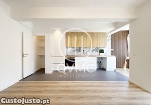 Apartamento T3 Remodelado Póvoa De Santo Adrião...