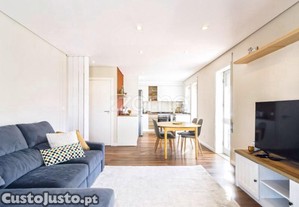 Apartamento T3 Totalmente Renovado E Mobilado...