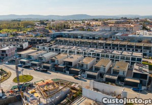 Moradia T3+1 Em Estrutura, Em Frossos - Braga