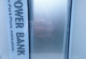 Power Bank de 12000 mAh / Bateria externa