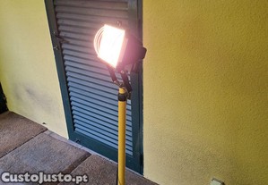 Candeeiro Profissional apoio obras de trip tcnico, usado.