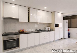 T3 com varandas e cozinha remodelada - montijo